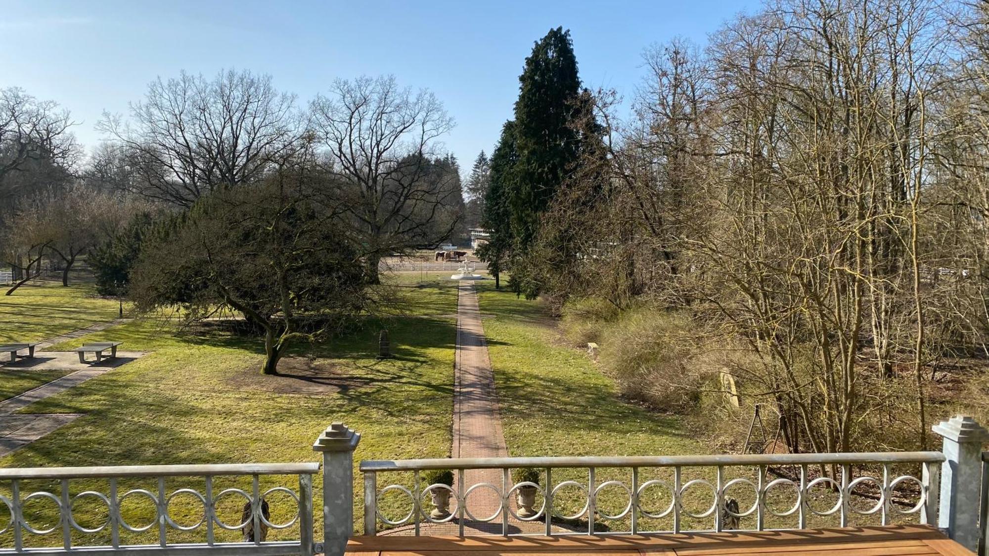 Schloss Badow Екстериор снимка